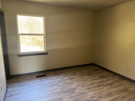 908 Redstone Ln in Birmingham, AL - Building Photo