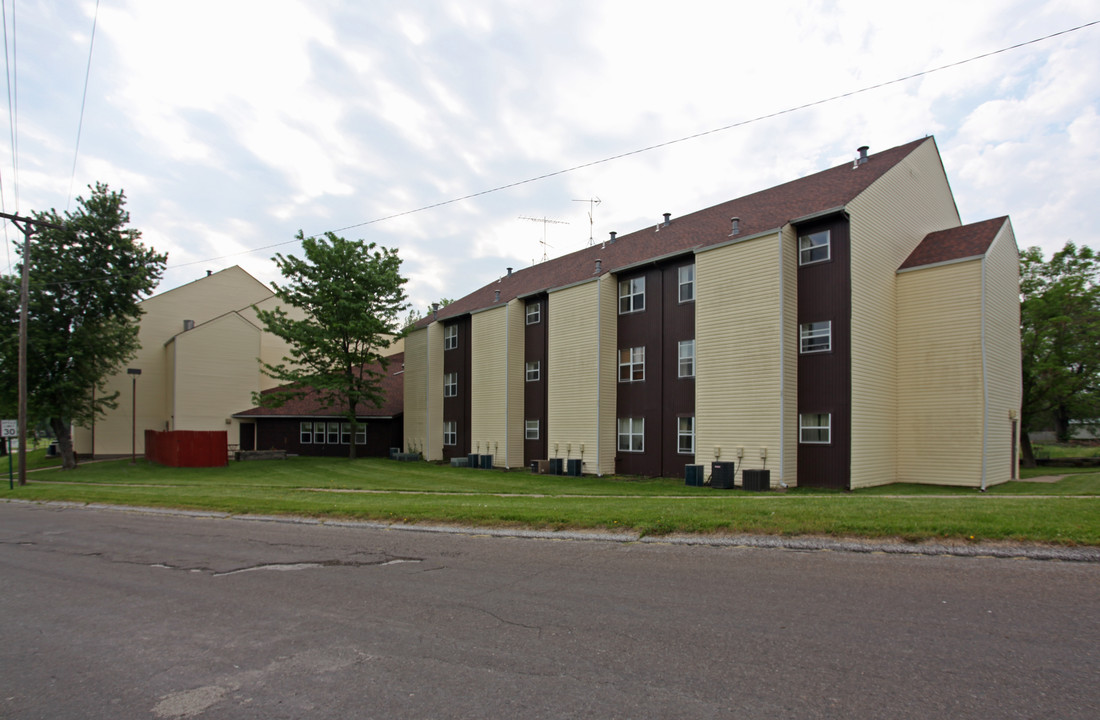 Osawatomie Court Senior Apartments in Osawatomie, KS - Building Photo