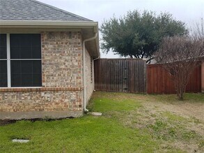 305 Foreston Dr in Roanoke, TX - Building Photo - Building Photo