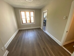 550 Littlecroft Rd in Upper Darby, PA - Building Photo - Building Photo