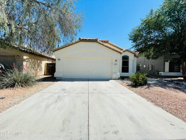 841 E Lovegrass Dr in San Tan Valley, AZ - Building Photo - Building Photo