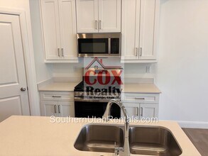 6001 S Carnelian Pkwy in Saint George, UT - Building Photo - Building Photo