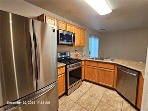 9998 Fine Fern St in Las Vegas, NV - Building Photo - Building Photo