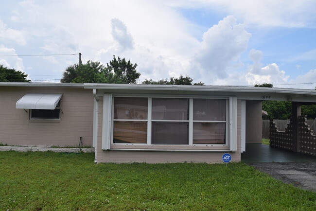 property at 1622 NE Maureen Ct