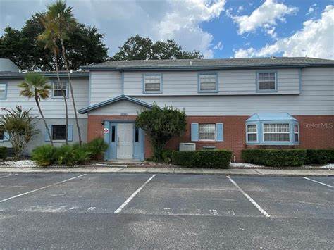 7457 Daniel Webster Dr, Unit D in Winter Park, FL - Foto de edificio