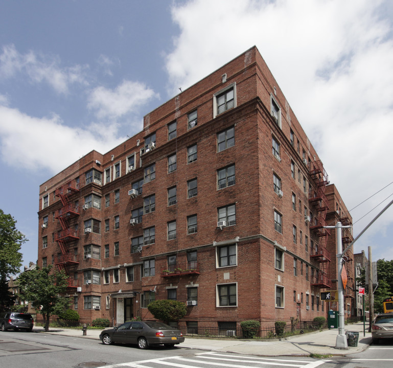 201 Crown St in Brooklyn, NY - Building Photo