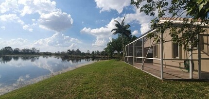 1314 Canary Island Dr in Weston, FL - Building Photo - Building Photo