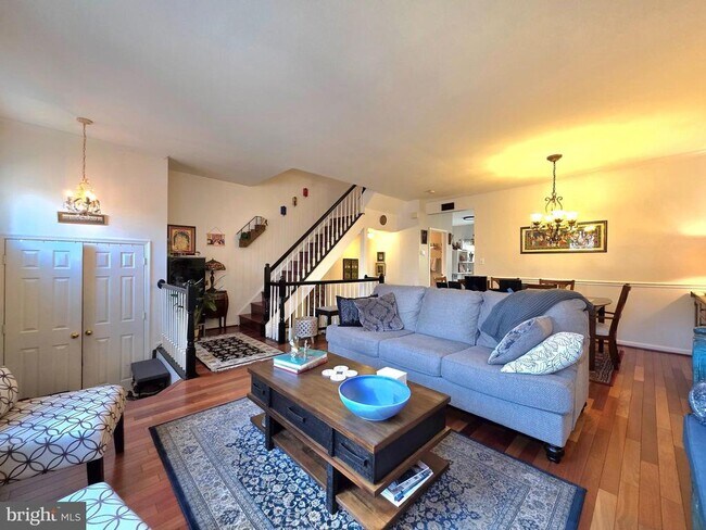 property at 2826 Roesh Way