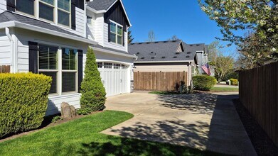 4231 NE 157th Ct in Vancouver, WA - Building Photo - Building Photo