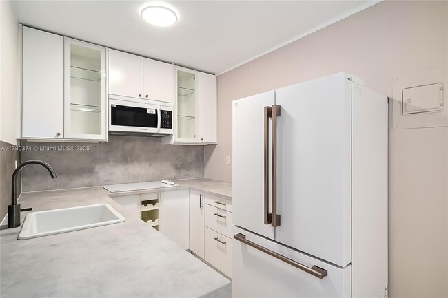 property at 1824 Monroe St