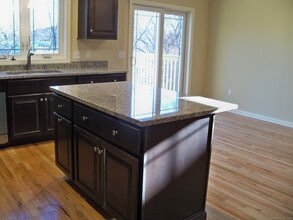 404 Main St in Wallingford, CT - Building Photo - Building Photo