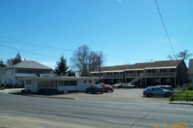 Lantern Tree Apartments in Sheridan, OR - Building Photo