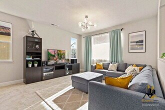 232 Rochdale St in Roseville, CA - Building Photo - Building Photo