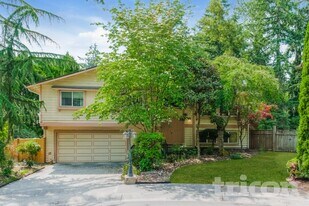 32025 2nd Ave SW in Federal Way, WA - Building Photo