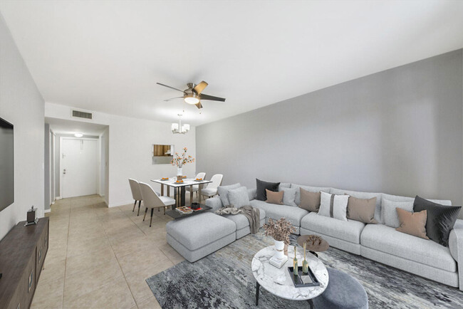 2755 W Atlantic Ave in Delray Beach, FL - Building Photo - Building Photo
