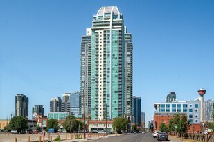 433-2305-411 11 Ave SE in Calgary, AB - Building Photo