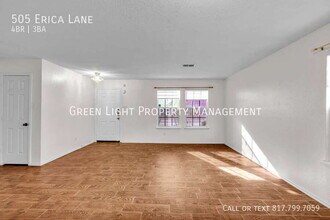 505 Erica Ln in Euless, TX - Building Photo - Building Photo