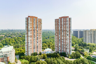 Concorde Park II in Toronto, ON - Building Photo - Building Photo