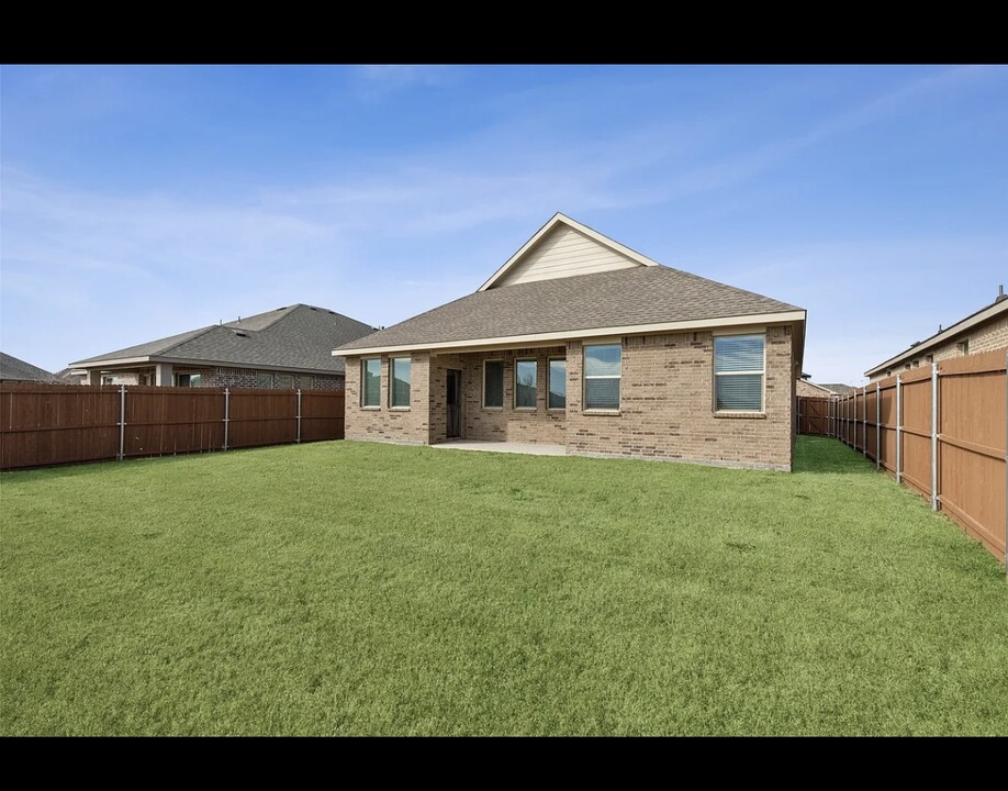 3104 Feathercrest Ln in Crandall, TX - Building Photo