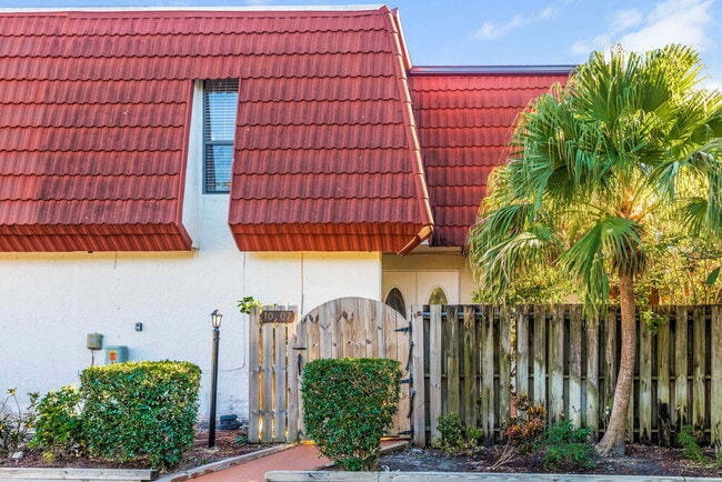 property at 10907 Meadow Lark Cove Dr