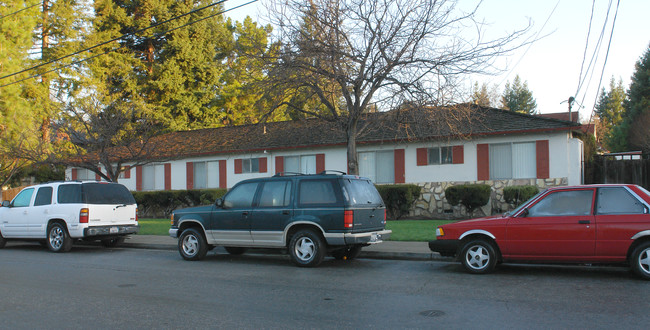 2012 San Luis Ave in Mountain View, CA - Building Photo - Building Photo