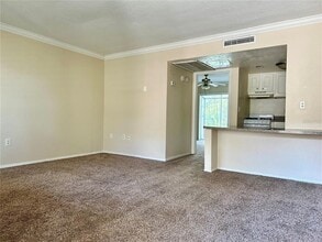 121 Oyster Bay Cir in Altamonte Springs, FL - Building Photo - Building Photo