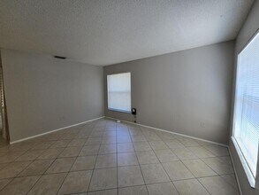 7389 Canterbury St in Spring Hill, FL - Building Photo - Building Photo