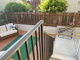 2913 Carmel St in Oakland, CA - Building Photo