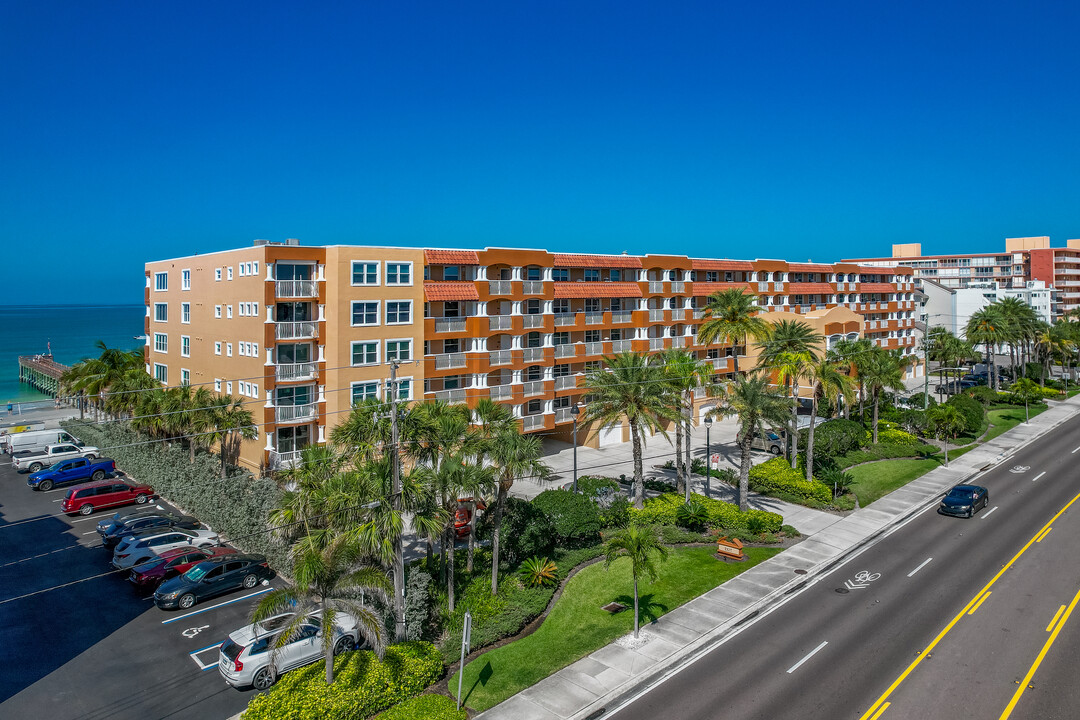 La Contessa Condos in Redington Beach, FL - Building Photo