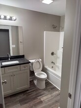 623 Fondel Ln in Tunnel Hill, GA - Foto de edificio - Building Photo