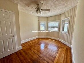 258 Boston Ave, Unit 3 in Medford, MA - Building Photo - Building Photo