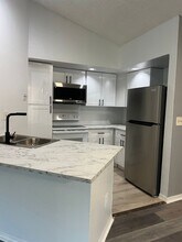 4536 Commander Dr in Orlando, FL - Foto de edificio - Building Photo