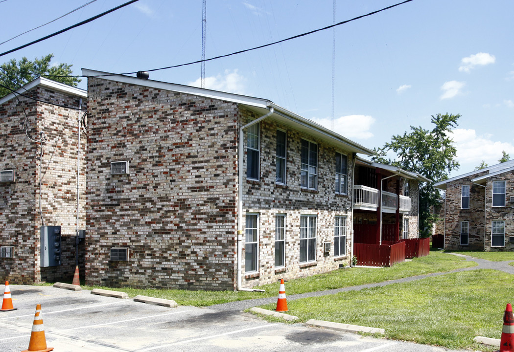 Gramercy Park Gardens in Camden, NJ - Building Photo