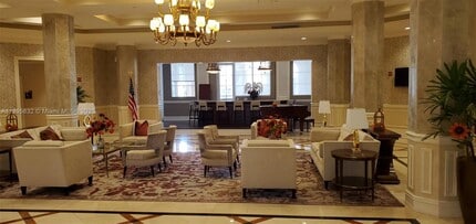 16102 Emerald Estates Dr in Weston, FL - Building Photo - Building Photo