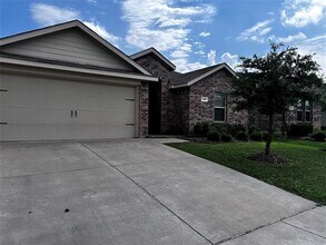 950 Decker Dr in Fate, TX - Building Photo - Building Photo