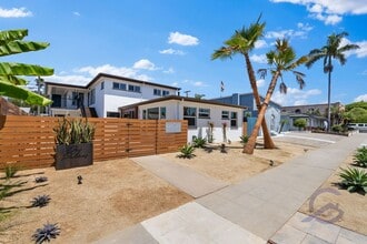 4824.5 Muir Ave in San Diego, CA - Building Photo - Building Photo