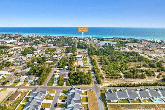 616 Lake Powell Dr in Panama City Beach, FL - Building Photo - Building Photo