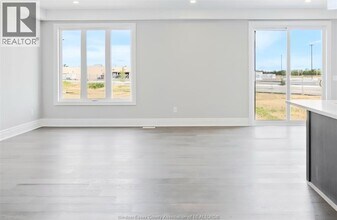 106 Reed St in Essex, ON - Building Photo - Building Photo