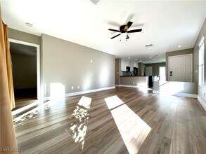 3257 River Glorious Ln in Las Vegas, NV - Building Photo - Building Photo