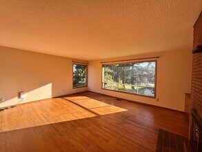 19265 SW Baseline Rd in Beaverton, OR - Building Photo - Building Photo