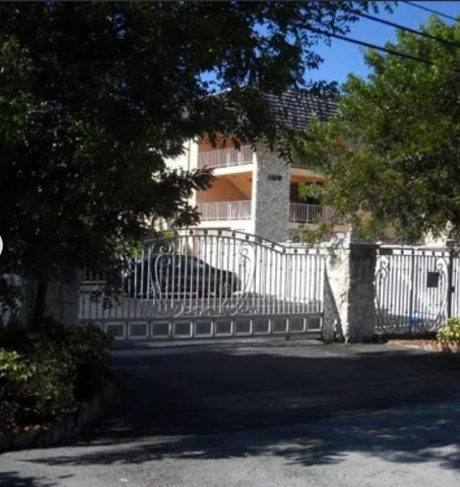 property at 11610 N Bayshore Dr