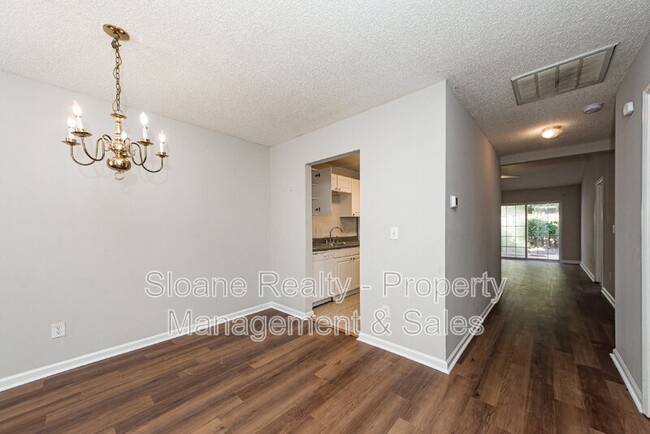 1345 Pinnacle Ln in Charleston, SC - Building Photo - Building Photo