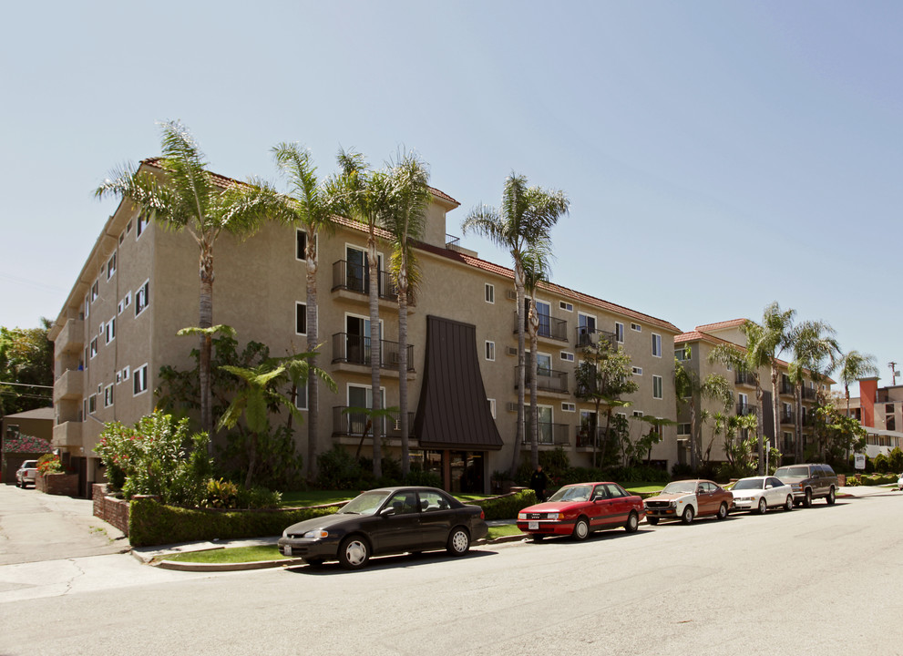 Mentone Gardens in Culver City, CA - Building Photo