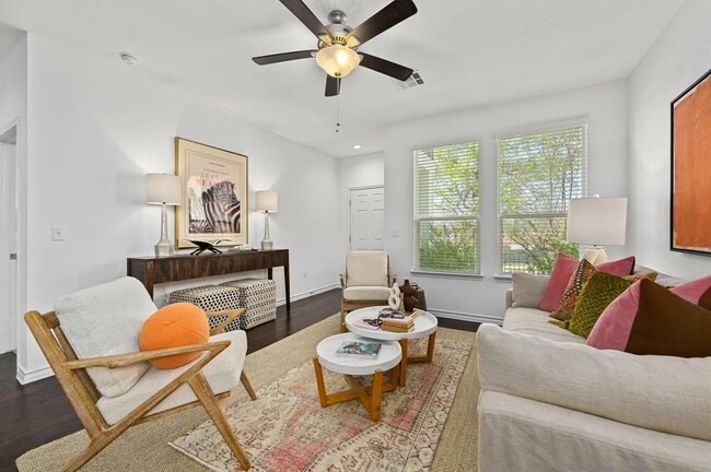 5400 Golden Canary Ln in Austin, TX - Building Photo - Building Photo