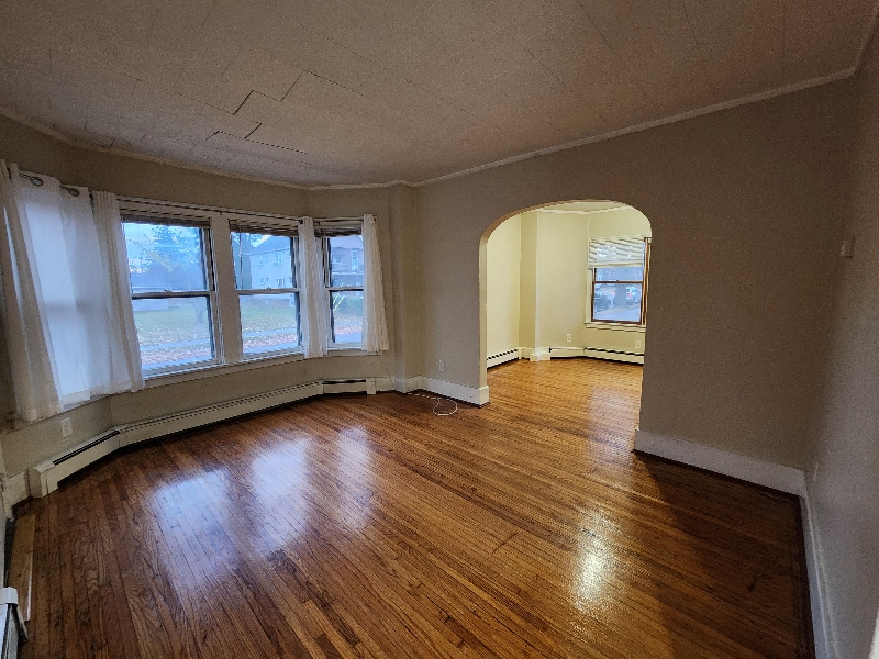 121 McKinley Pkwy in Buffalo, NY - Building Photo