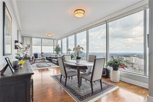 3630 Peachtree Rd in Atlanta, GA - Building Photo
