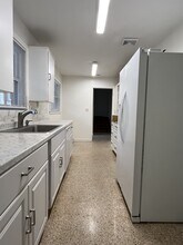 1109 NE 5th Pl in Gainesville, FL - Building Photo - Building Photo