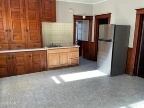 17 Belmont Pl in Amsterdam, NY - Building Photo - Building Photo