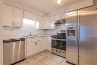 10 Josephine St in North Providence, RI - Building Photo - Building Photo