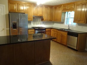 4837 Baker Plantation Dr in Acworth, GA - Building Photo - Building Photo
